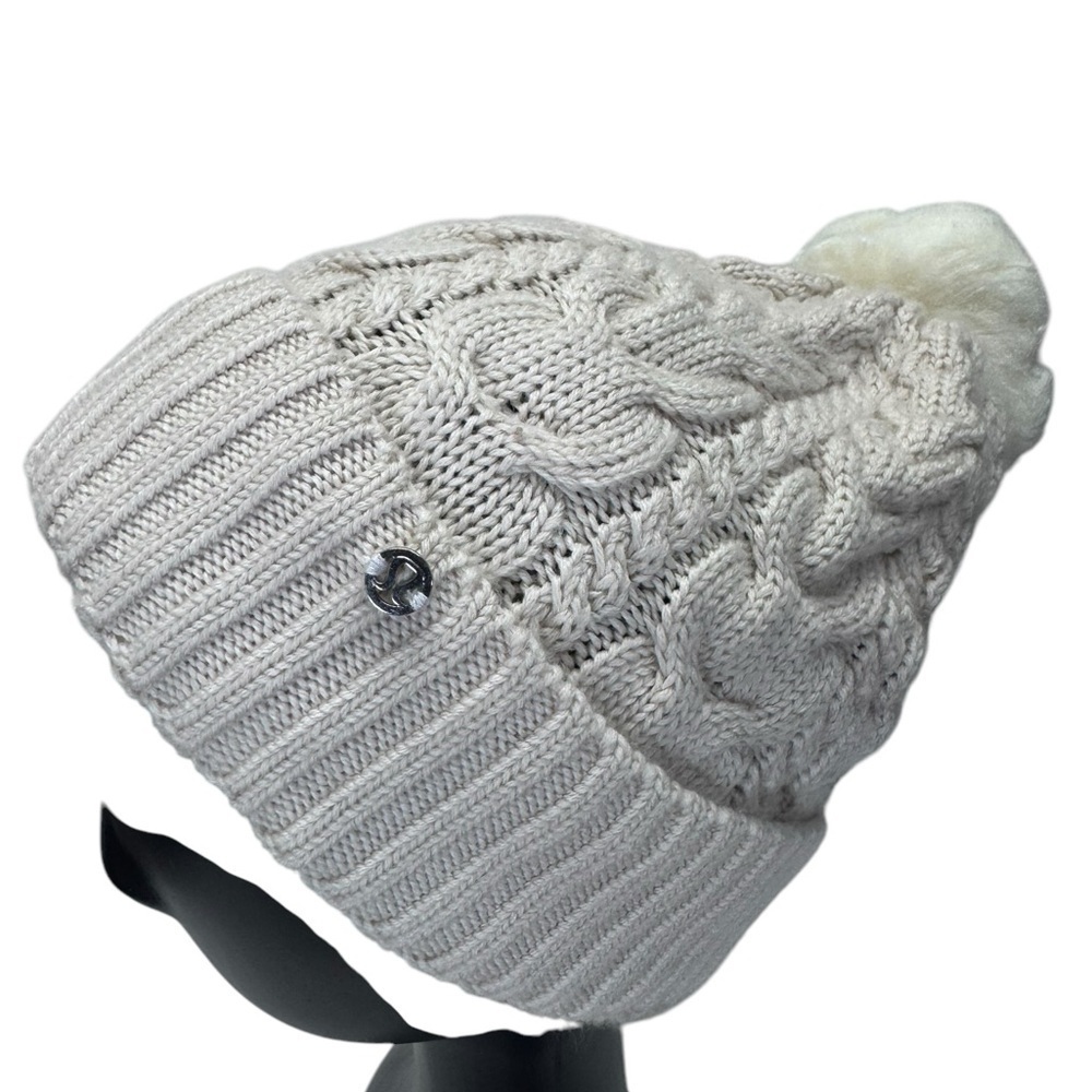 Lululemon.Cozy Cream Knit Beanie
